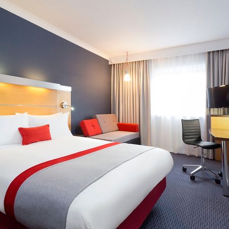 Holiday Inn Express Southampton - M27, J7 By Ihg Buitenkant foto