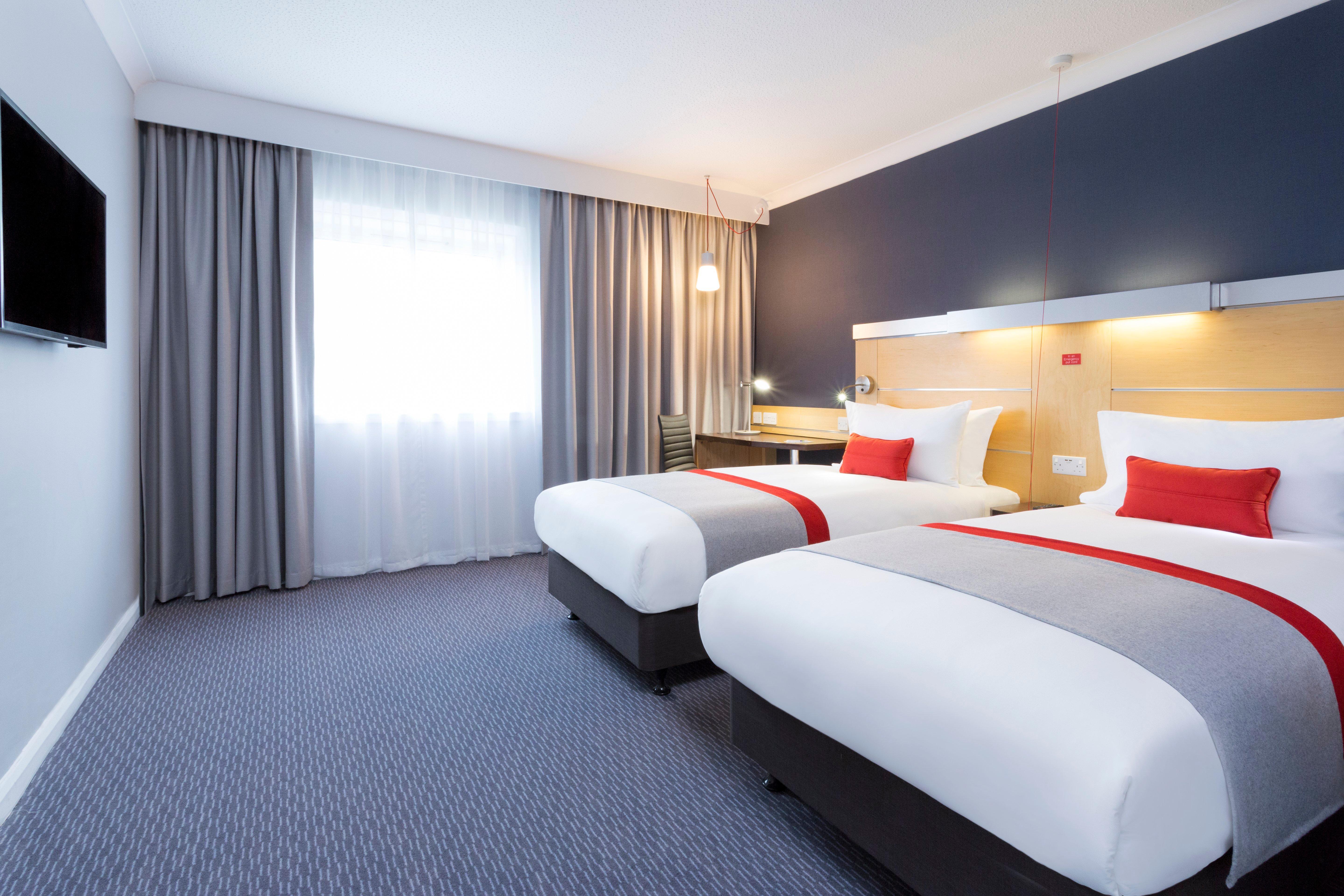 Holiday Inn Express Southampton - M27, J7 By Ihg Buitenkant foto